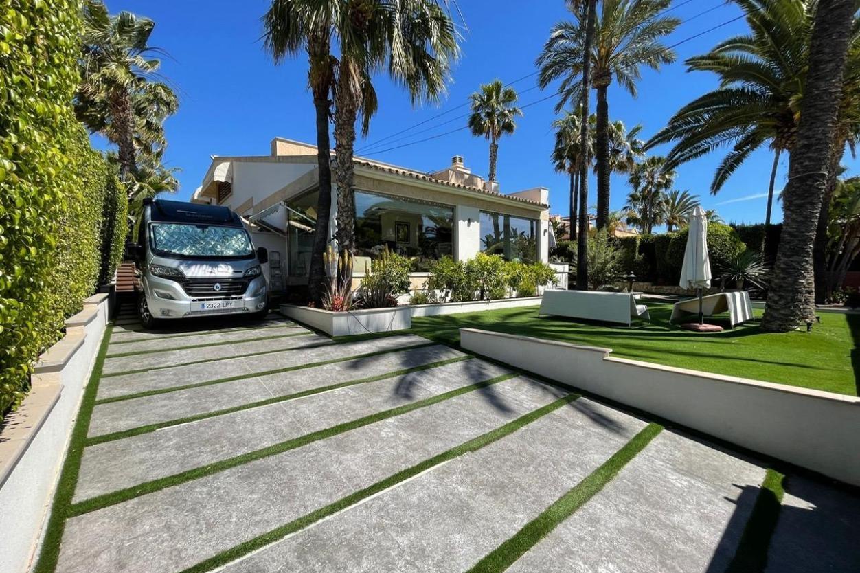 5 bed villa in La Nucía