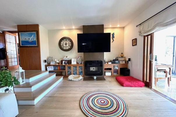 5 bed villa in La Nucía