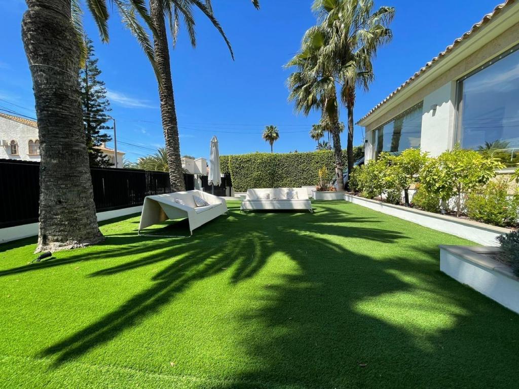 5 bed villa in La Nucía