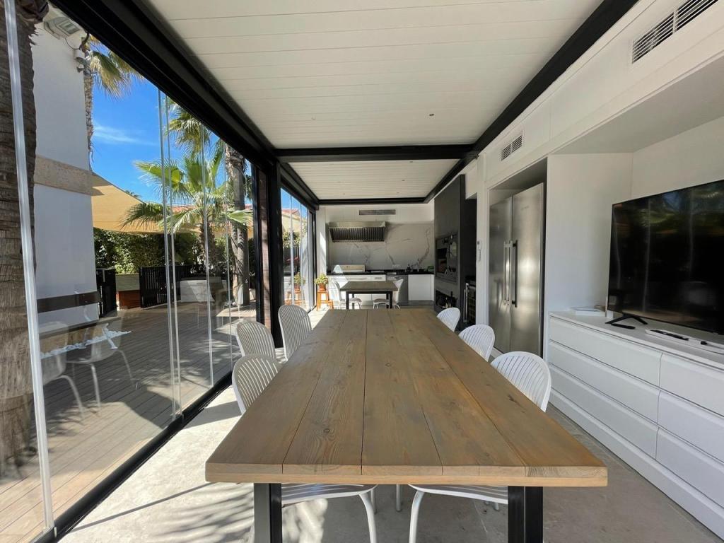 5 bed villa in La Nucía