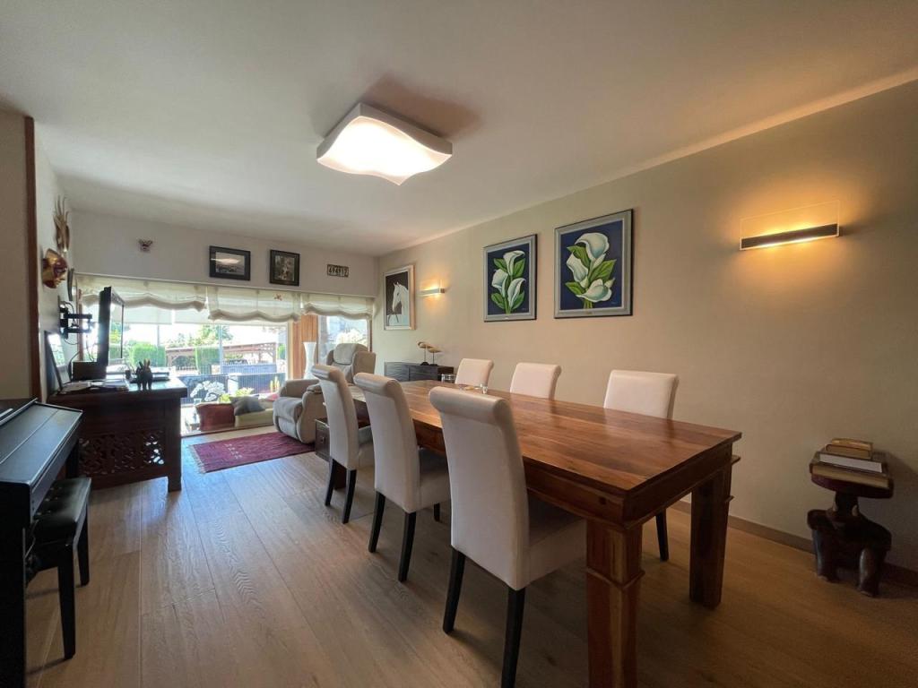 5 bed villa in La Nucía