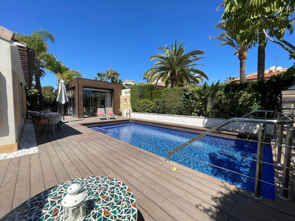 5 bed villa in La Nucía