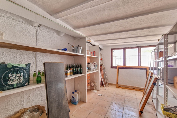 commercial property in Moraira