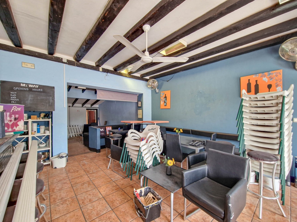 commercial property in Moraira