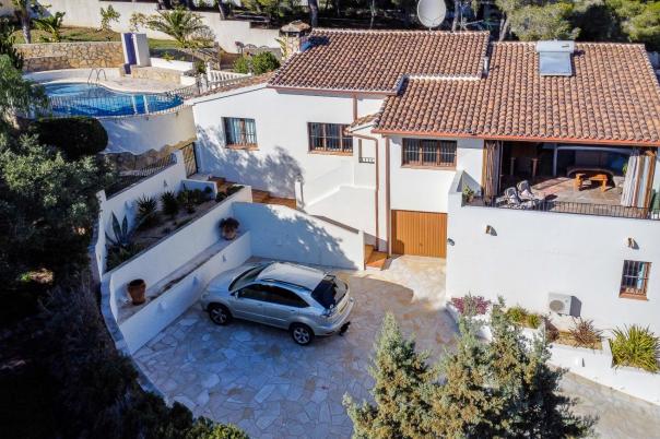 4 bed villa in Moraira