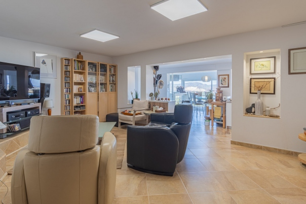 5 bed villa in Pego