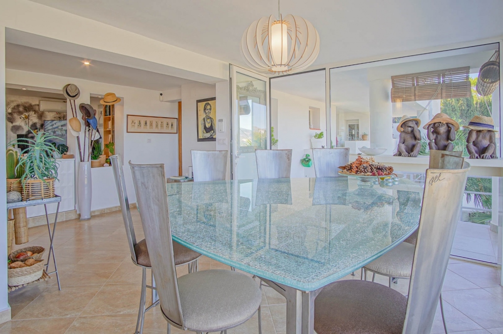5 bed villa in Pego