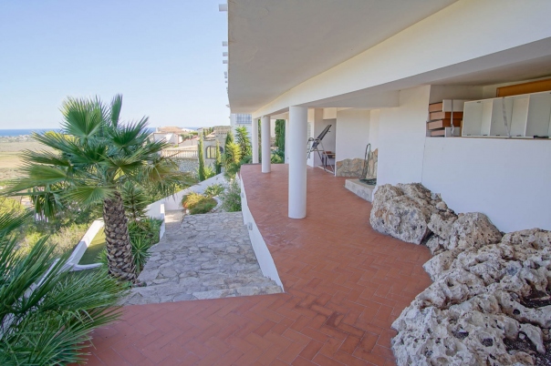 5 bed villa in Pego