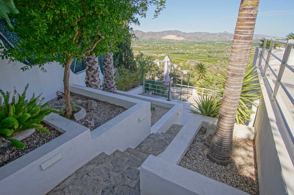 5 bed villa in Pego