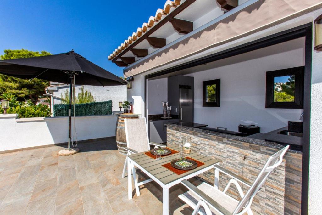 4 bed villas in Moraira