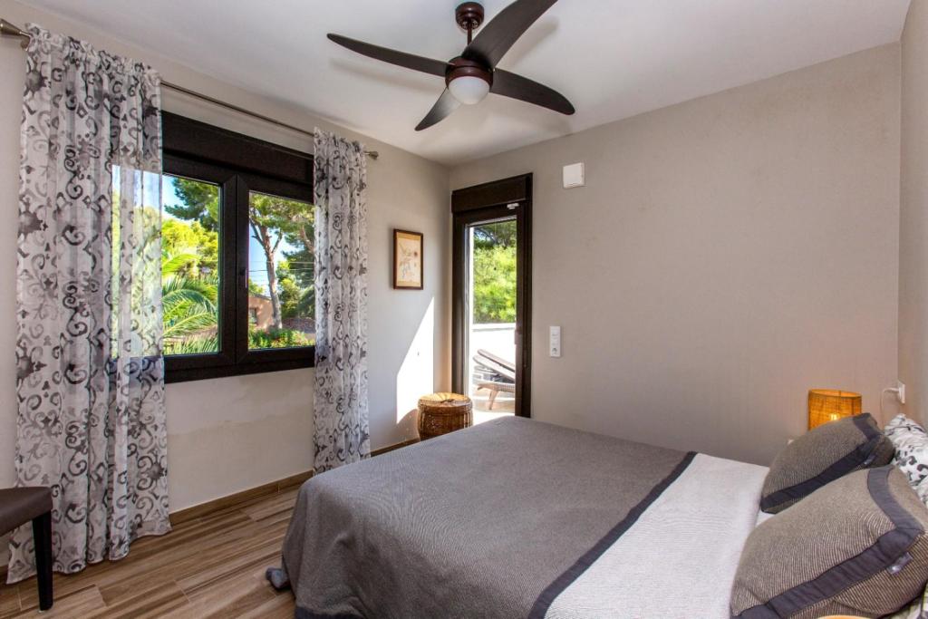 4 bed villas in Moraira