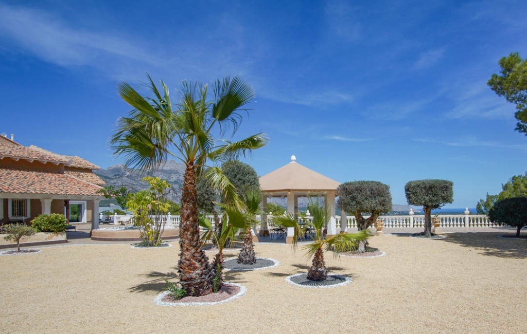 8 bed villa in La Nucía