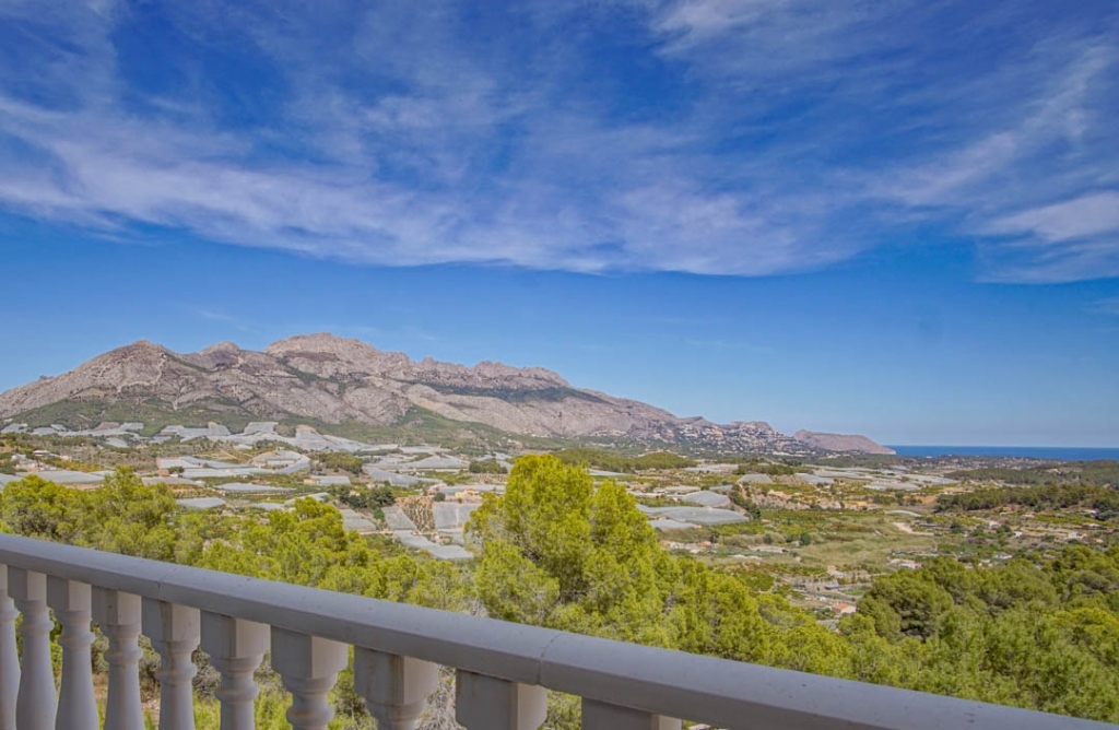 8 bed villa in La Nucía
