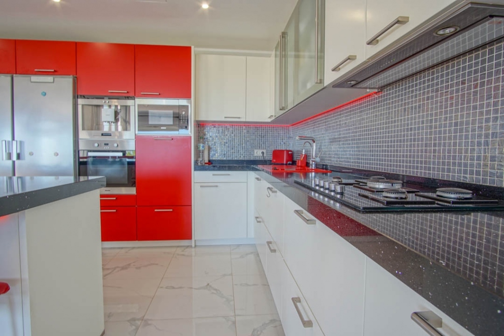 8 bed villa in La Nucía