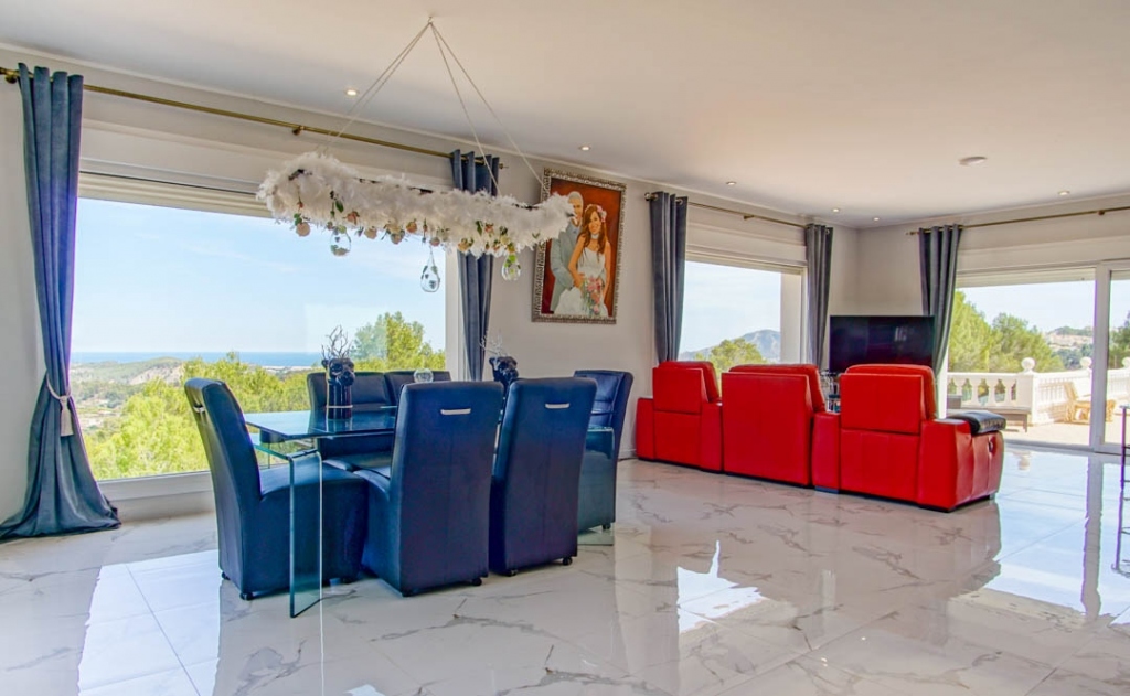 8 bed villa in La Nucía
