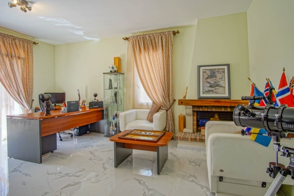 8 bed villa in La Nucía