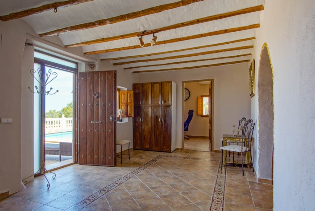 8 bed villa in La Nucía
