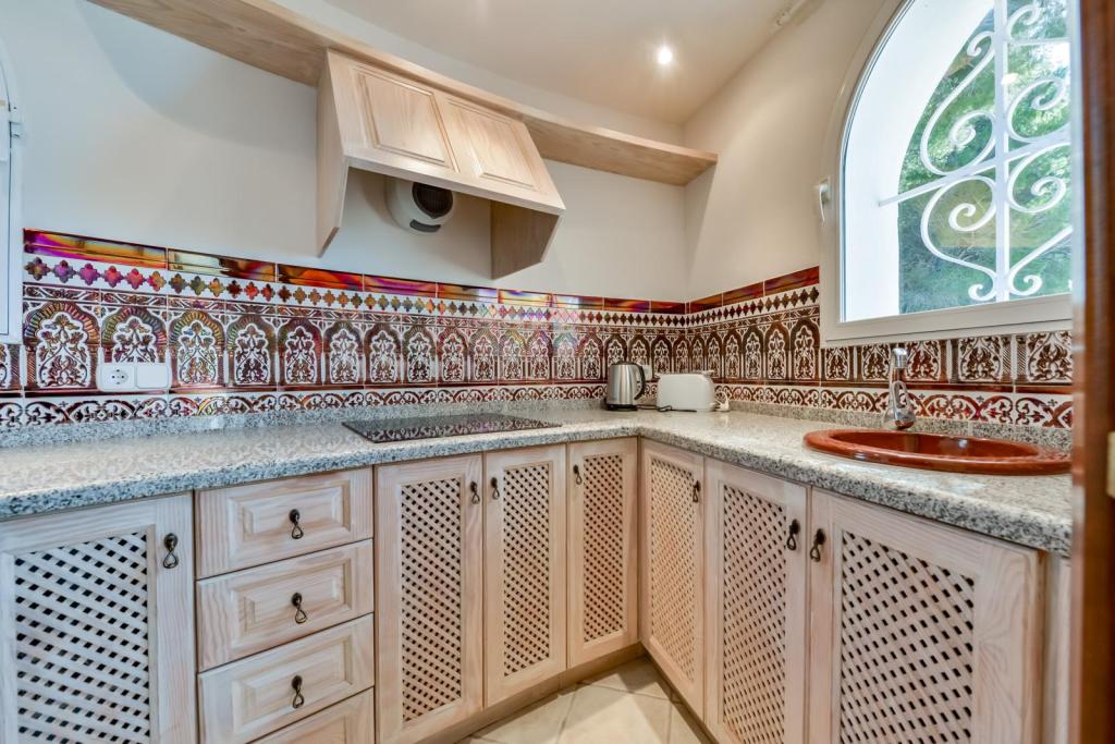 8 bed villa in Altea