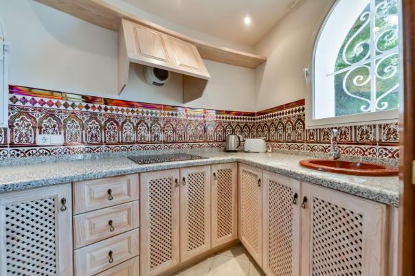 8 bed villa in Altea