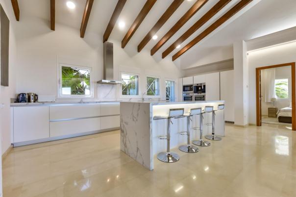 8 bed villa in Altea