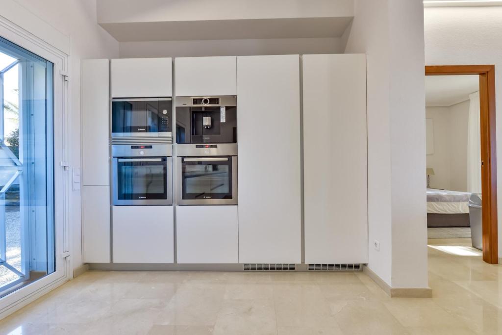 8 bed villa in Altea