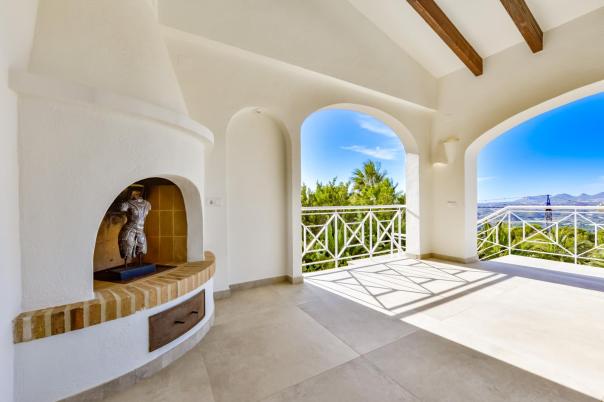 8 bed villa in Altea