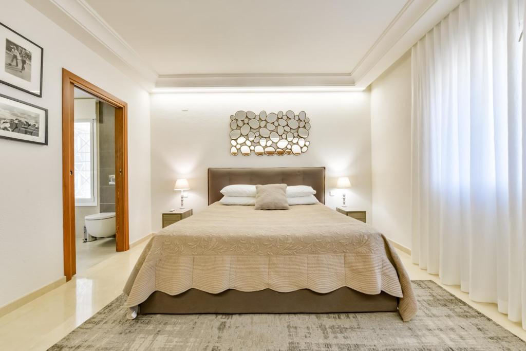 8 bed villa in Altea