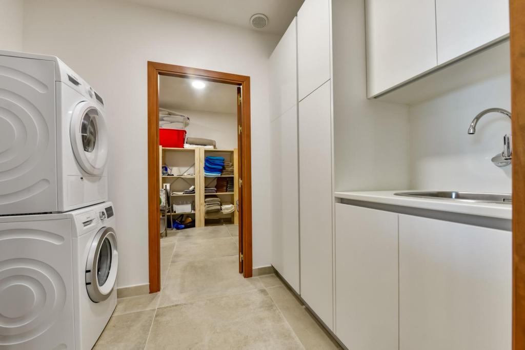 8 bed villa in Altea