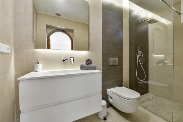 8 bed villa in Altea