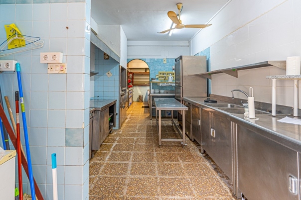5 bed villa in Denia
