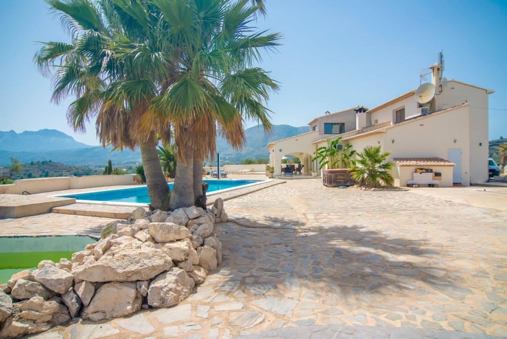 4 bed finca in Benissa