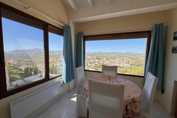 5 bed villa in Moraira