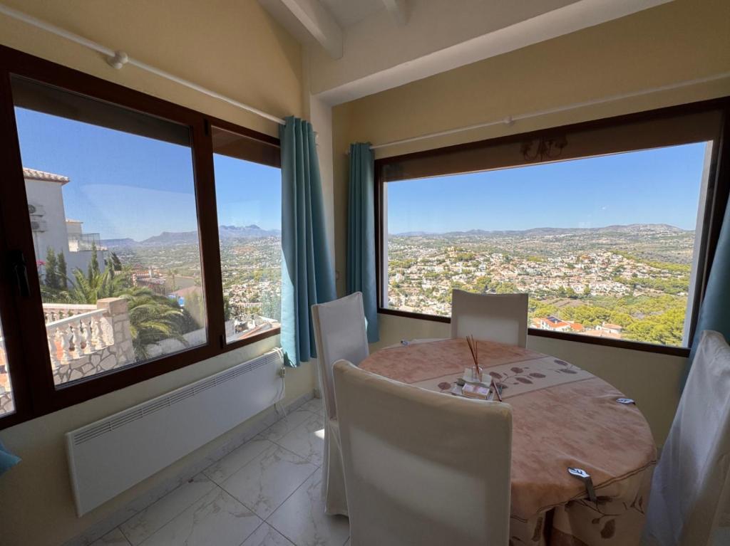 5 bed villa in Moraira
