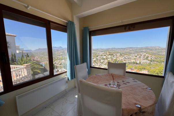 5 bed villa in Moraira