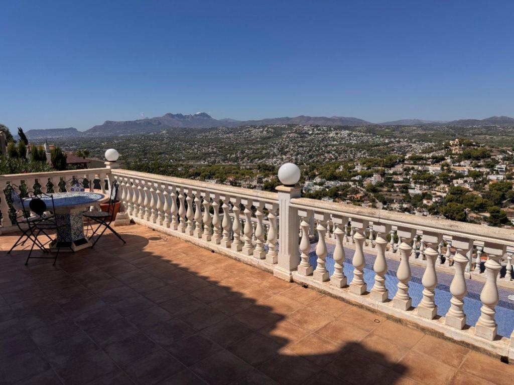 5 bed villa in Moraira