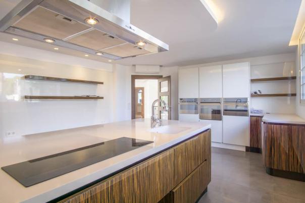 5 bed villa in Alfaz del Pi