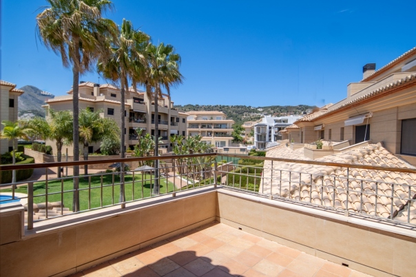 4 bed townhouse in Javea