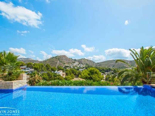 Infinity Pools Costa Blanca - Swimming Pool construction from Kevin Jones