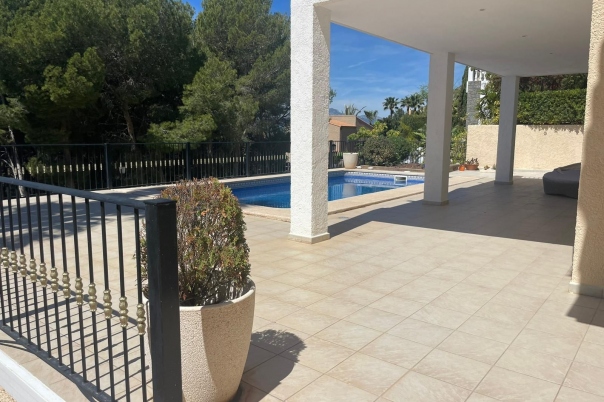 3 bed villa in Altea
