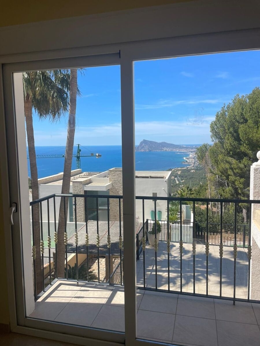 3 bed villa in Altea