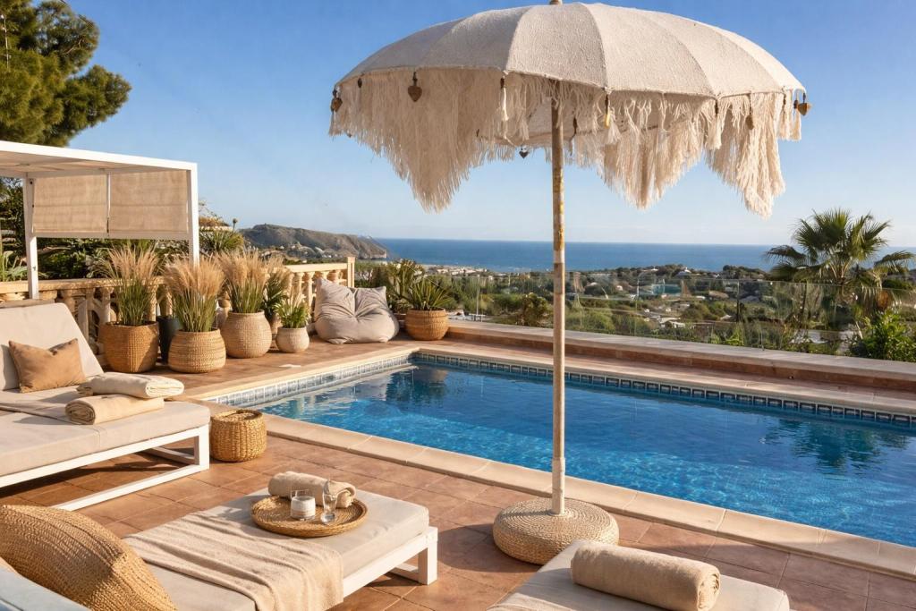 4 bed villas in Moraira
