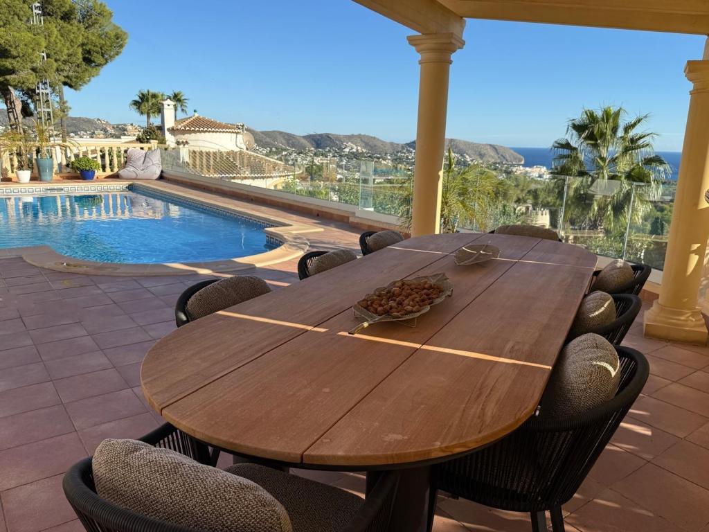 4 bed villas in Moraira