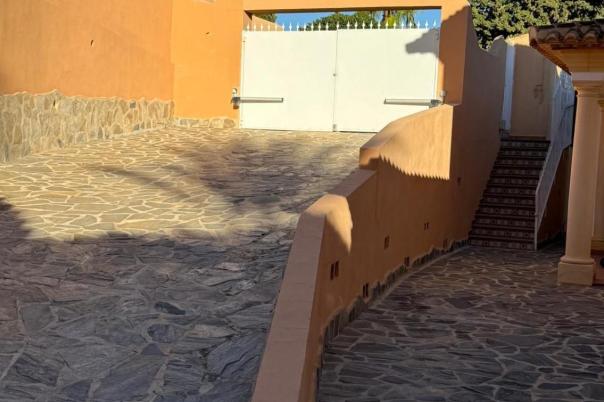 4 bed villas in Moraira