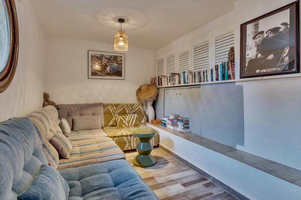4 bed villa in Denia