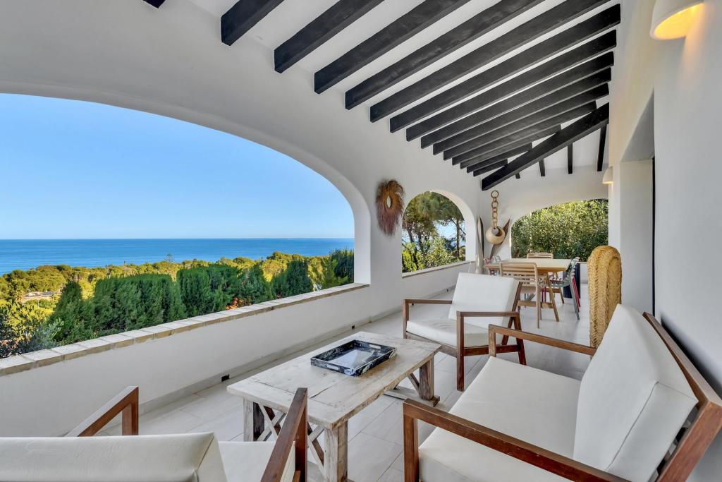 4 bed villa in Denia