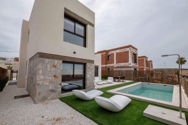 3 bed villa in Algorfa