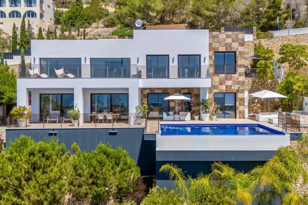4 bed villas in Benissa