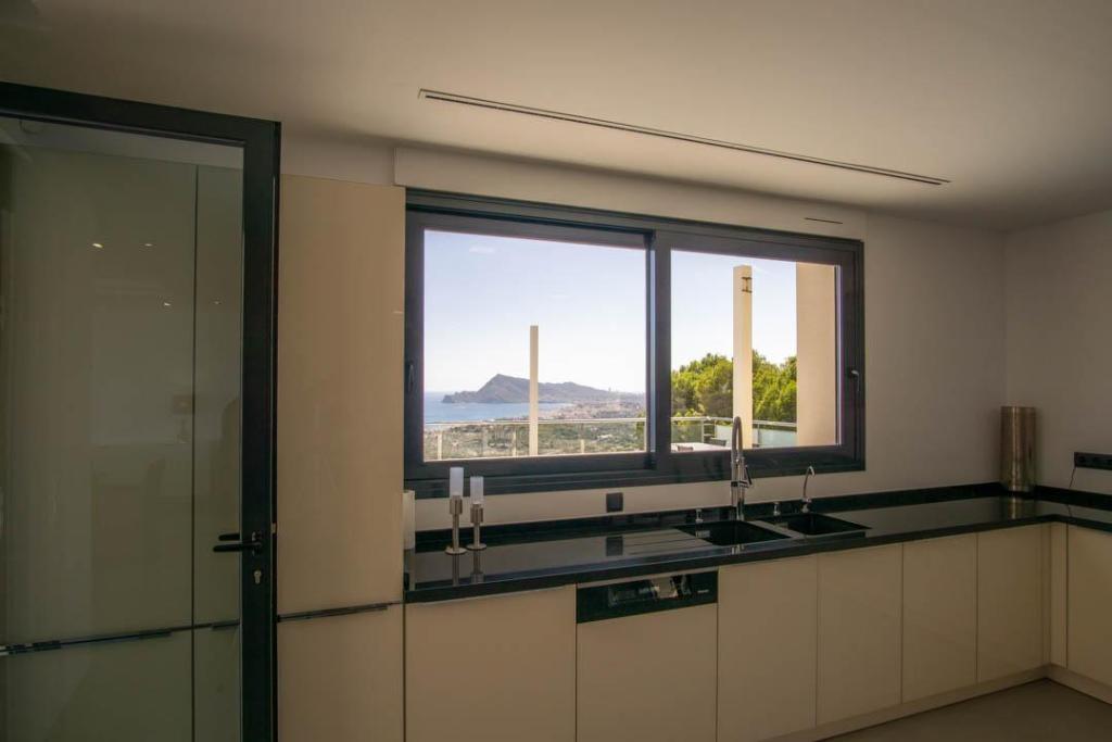 5 bed villa in Altea