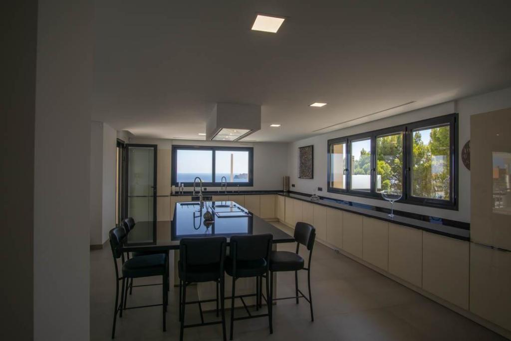 5 bed villa in Altea