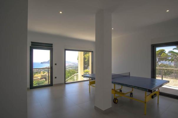 5 bed villa in Altea